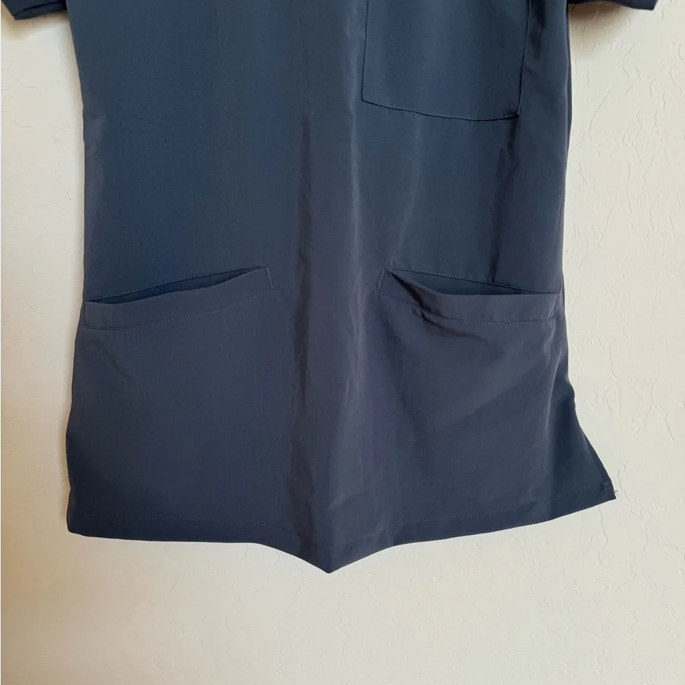 NWOT AVE womens dark charcoal scrub set - Picture 4 of 8
